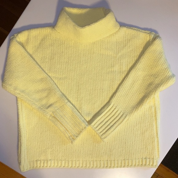 Philosophy Sweaters - Philosophy Yellow Mockneck Knit Chunky Sweater size XS